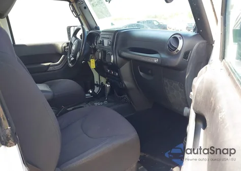 2013 Jeep Wrangler Sport z USA, uszkodzony, nr VIN 1C4AJWAG4DL638708